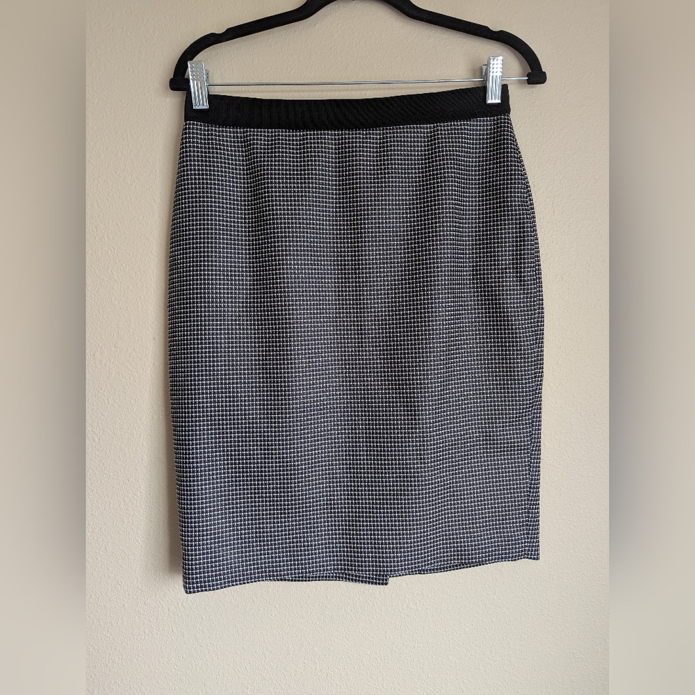 Ann Taylor Black and White Houndstooth Pencil Skirt Size 4